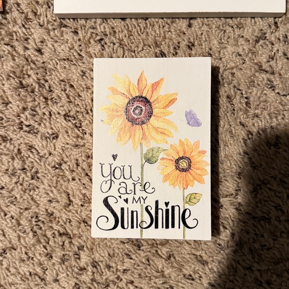 Sunflower bundle #1 this contains 4 wall decor items one is a set of 3 pictures - Picture 6 of 9